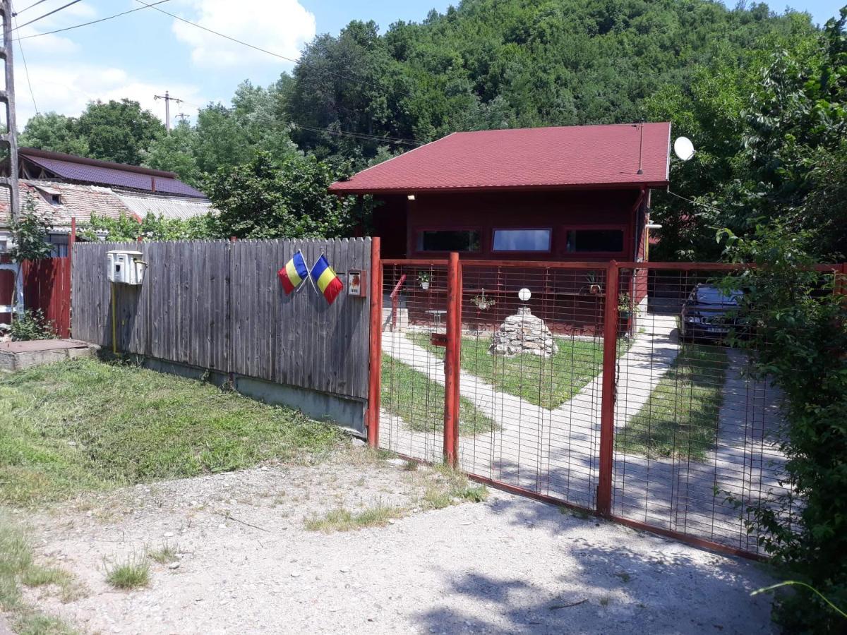 Sărata-Monteoru Canadian House מראה חיצוני תמונה